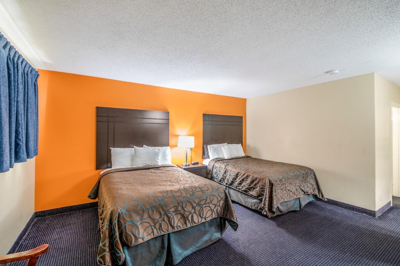 Americas Best Value Inn Giddings Extérieur photo