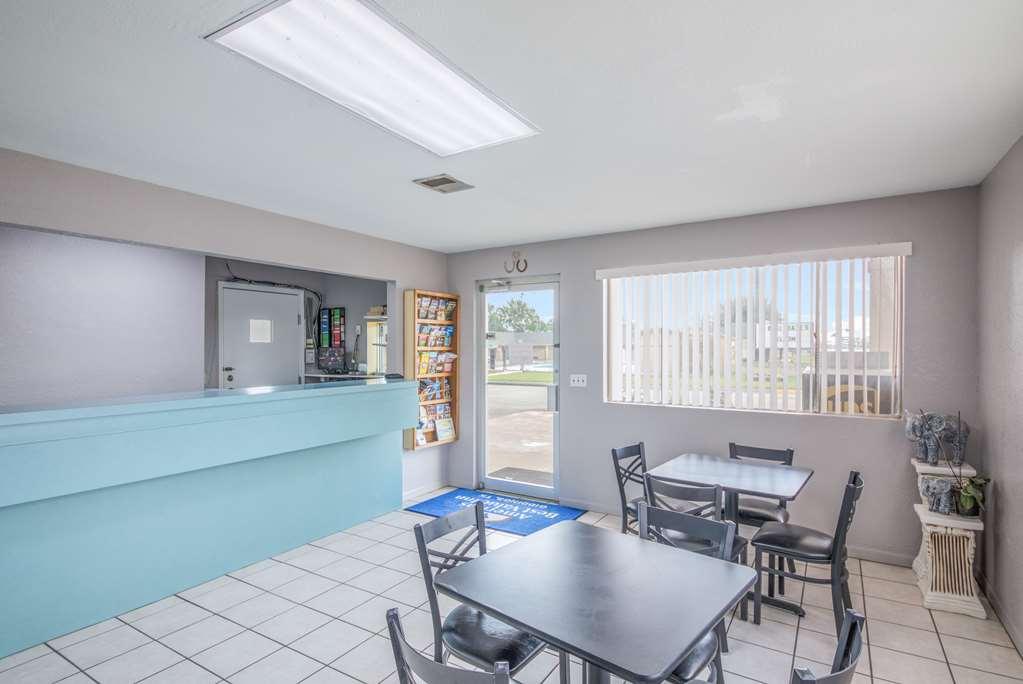 Americas Best Value Inn Giddings Extérieur photo