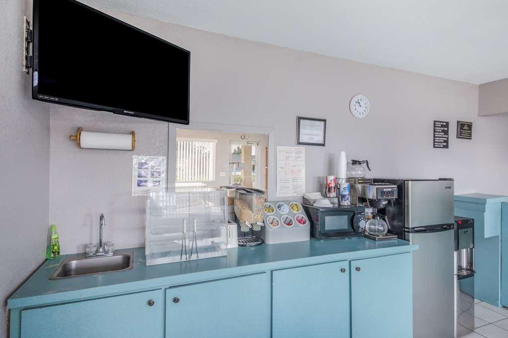 Americas Best Value Inn Giddings Extérieur photo